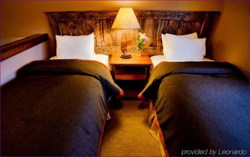 Yellowstone Valley Lodge, Ascend Hotel Collection Pray Exterior photo